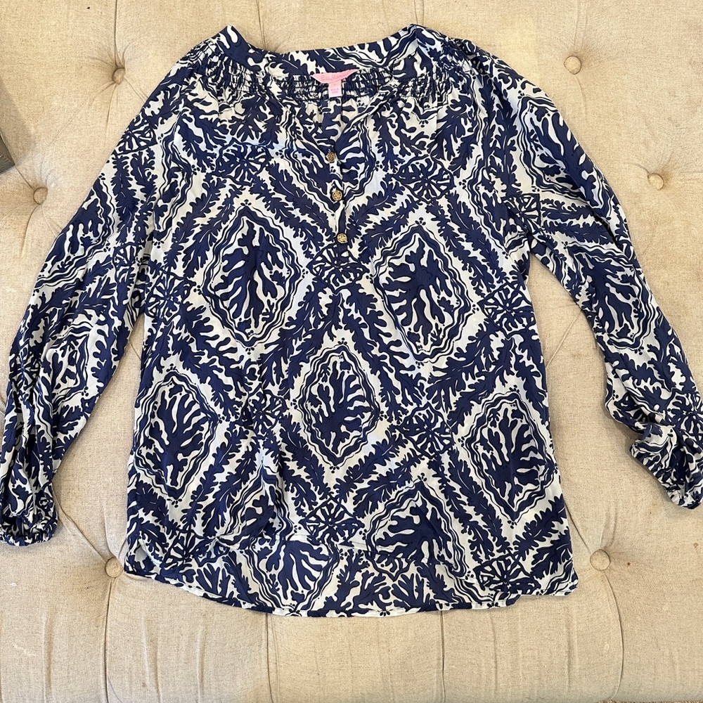 Lilly Pulitzer size small top